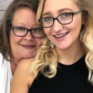 Meet your Posher, Celita